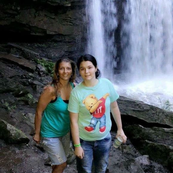 Meet your Posher, Danielle - Picture 1 of 1